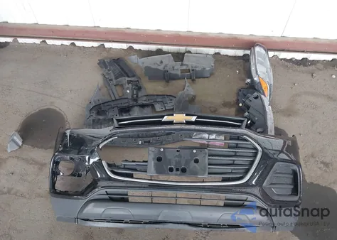 2020 Chevrolet Trax Fwd Ls z USA, uszkodzony, nr VIN KL7CJKSB5LB092796